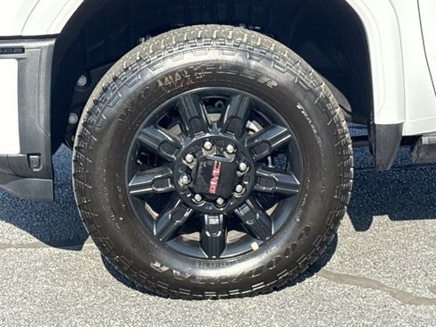 New 2026 GMC Sierra 2500 AT4 w/ AT4 Premium Plus Package AWD/4WD image 18