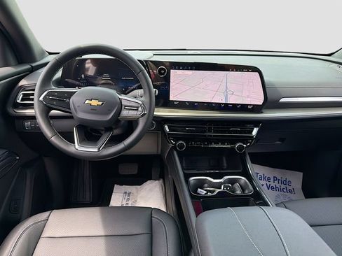 New 2026 Chevrolet Traverse LT w/ Driver Confidence Package AWD/4WD image 24