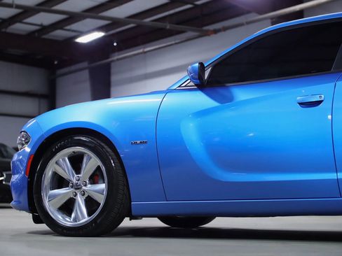 Used 2016 Dodge Charger R/T image 19