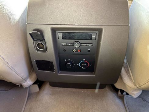 Used 2013 Ford Expedition XLT image 18