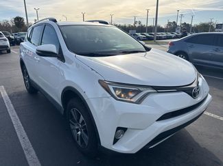 Used 2016 Toyota RAV4 XLE video 1