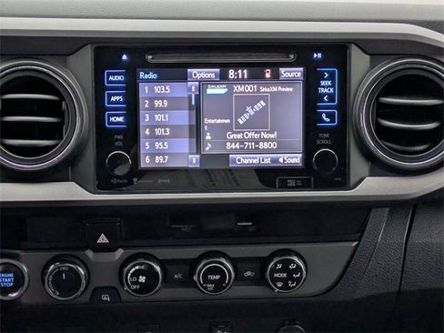 Used 2017 Toyota Tacoma TRD Off-Road image 14