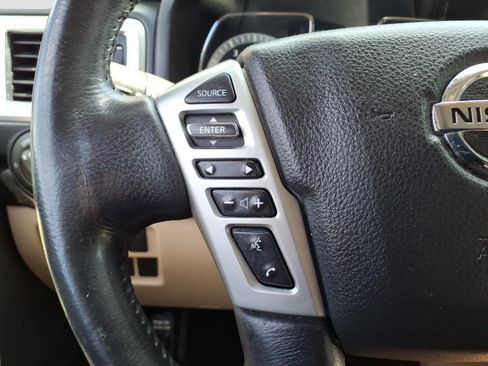 Used 2019 Nissan Titan SV w/ SV Convenience Package AWD/4WD image 27