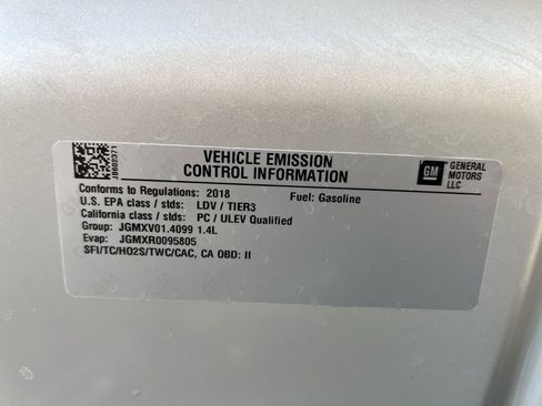 Used 2018 Chevrolet Trax LT w/ LT Convenience Package AWD/4WD image 36