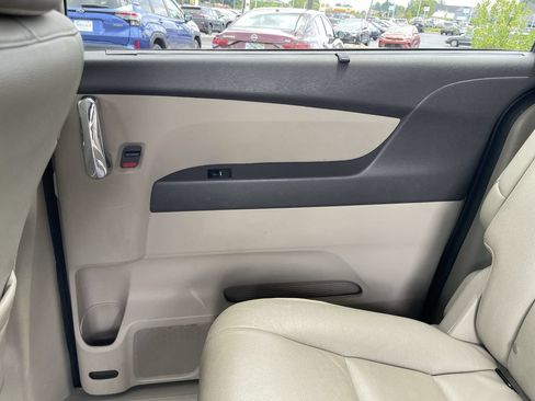 Used 2016 Honda Odyssey EX-L image 21