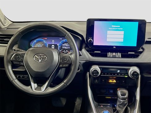 Used 2024 Toyota RAV4 Limited image 21