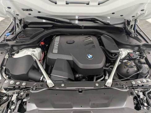 Used 2025 BMW 530i xDrive w/ Premium Package image 15