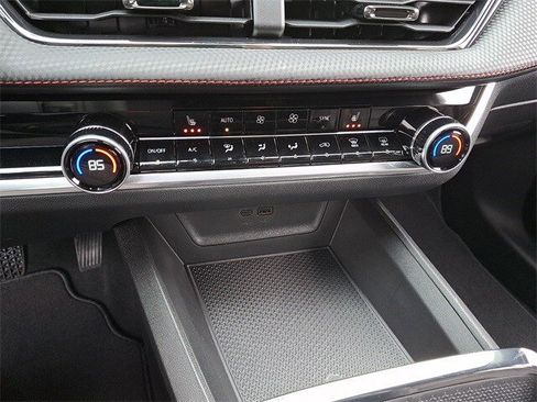 New 2026 Chevrolet Equinox RS image 13