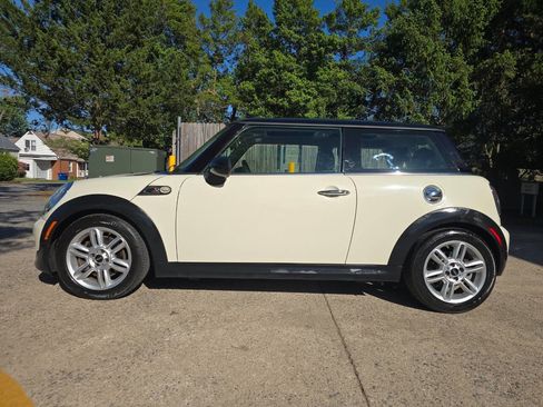 Used 2013 MINI Cooper S FWD image 4