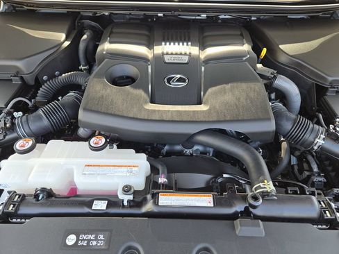 Certified 2025 Lexus GX 550 AWD/4WD image 30