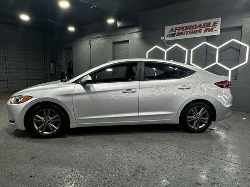 Used 2017 Hyundai Elantra Value Edition w/ Cargo Package FWD image 3