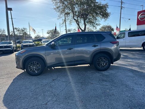 Certified 2021 Nissan Rogue S image 8