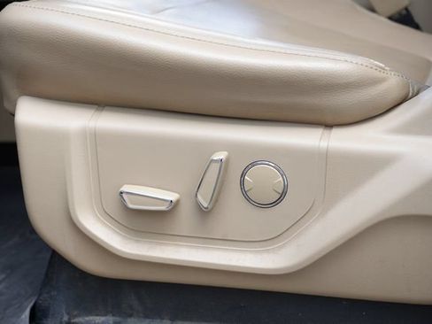 Used 2019 Ford F250 Lariat w/ Chrome Package AWD/4WD image 12