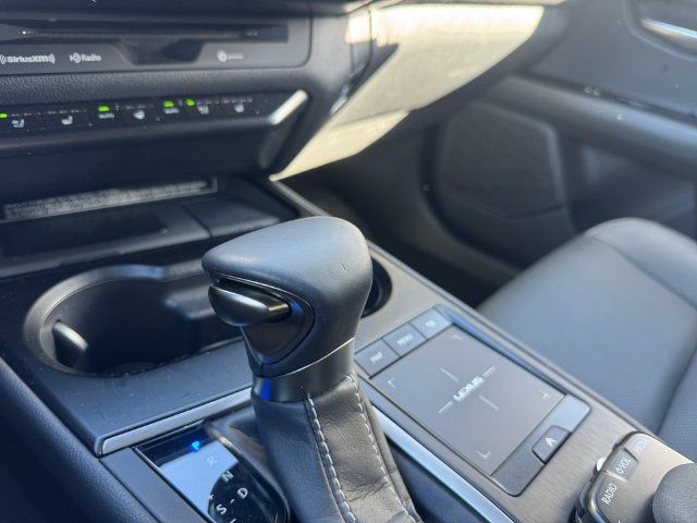 Used 2020 Lexus UX 250h w/ Accessory Package 2 AWD/4WD image 15