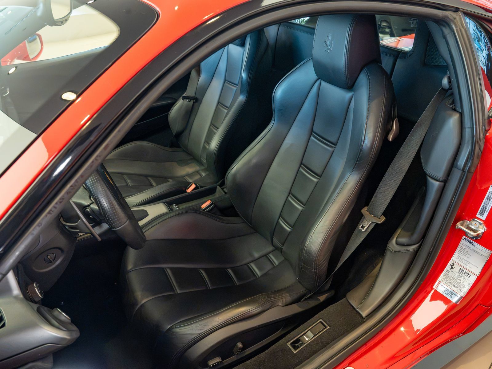 Used 2010 Ferrari 458 Italia Coupe RWD image 11