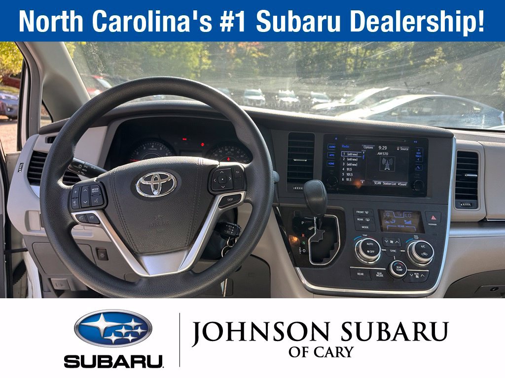 Used 2015 Toyota Sienna LE FWD image 8