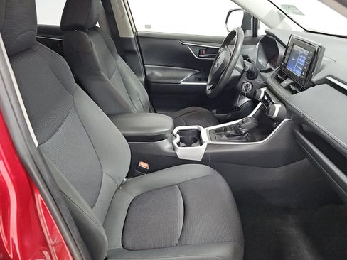 Used 2019 Toyota RAV4 LE AWD/4WD image 6