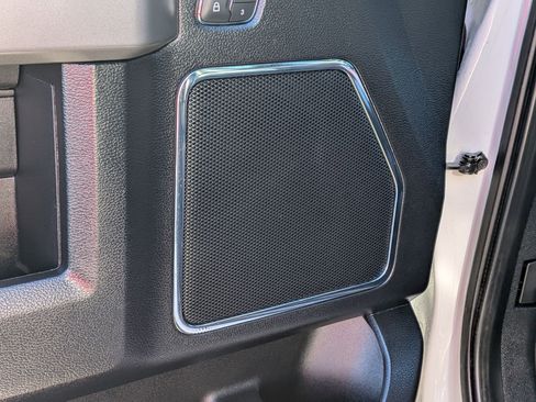 Used 2020 Ford F150 Platinum w/ Equipment Group 701A Luxury image 15