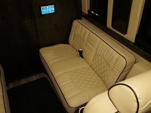 Used 2022 Mercedes-Benz Sprinter 3500 image 33