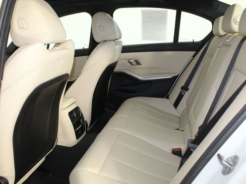 Used 2025 BMW 330i xDrive Sedan image 24