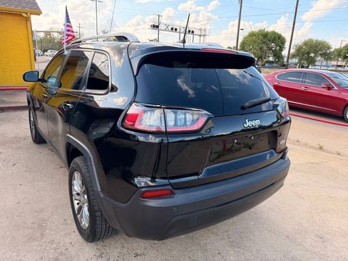 Used 2020 Jeep Cherokee Latitude Plus FWD image 3