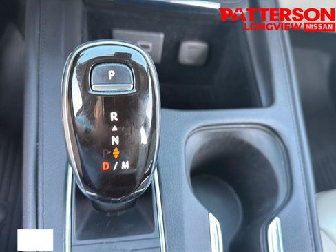 Used 2021 Cadillac XT4 Premium Luxury w/ Cold Weather Package FWD image 15