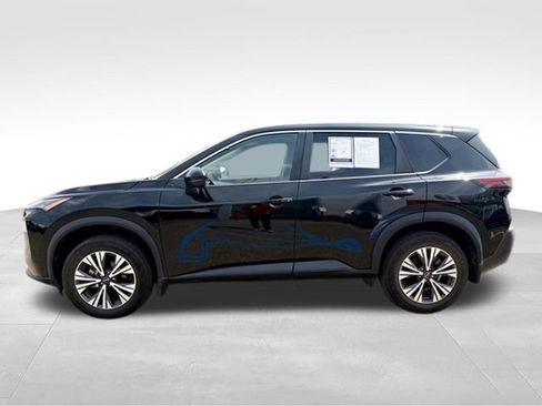Certified 2022 Nissan Rogue SV FWD image 5