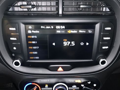 Used 2024 Kia Soul LX w/ Option Group 015 image 7