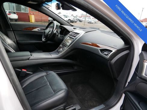 Used 2020 Lincoln MKZ Reserve w/ Monochromatic Package image 7