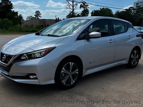 Used 2019 Nissan Leaf SV Plus w/ SV Plus Technology Package FWD image 1