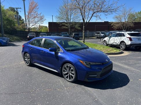 Used 2022 Toyota Corolla SE image 1