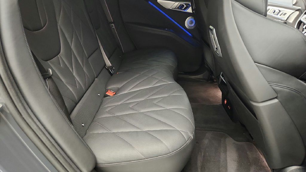 Used 2023 BMW XM AWD/4WD image 46