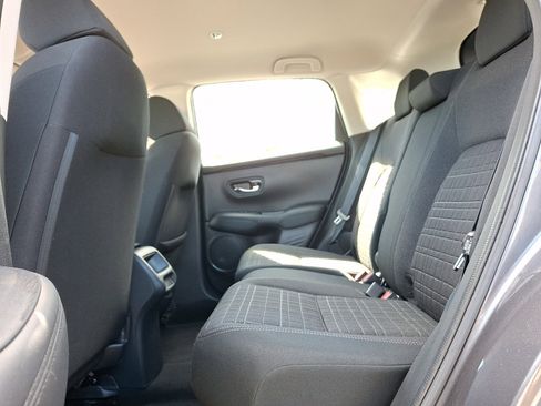 Used 2023 Honda HR-V LX image 10