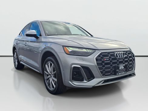 Used 2023 Audi SQ5 Prestige w/ Prestige Package AWD/4WD image 7