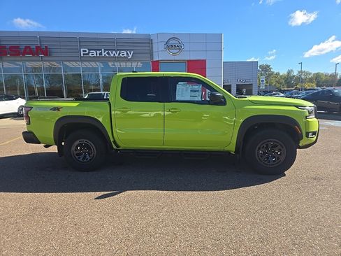 New 2026 Nissan Frontier PRO-4X w/ Pro-4x Convenience Package image 8