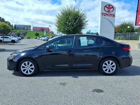 Used 2024 Toyota Corolla LE FWD image 8