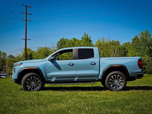 New 2026 GMC Canyon Denali AWD/4WD image 8