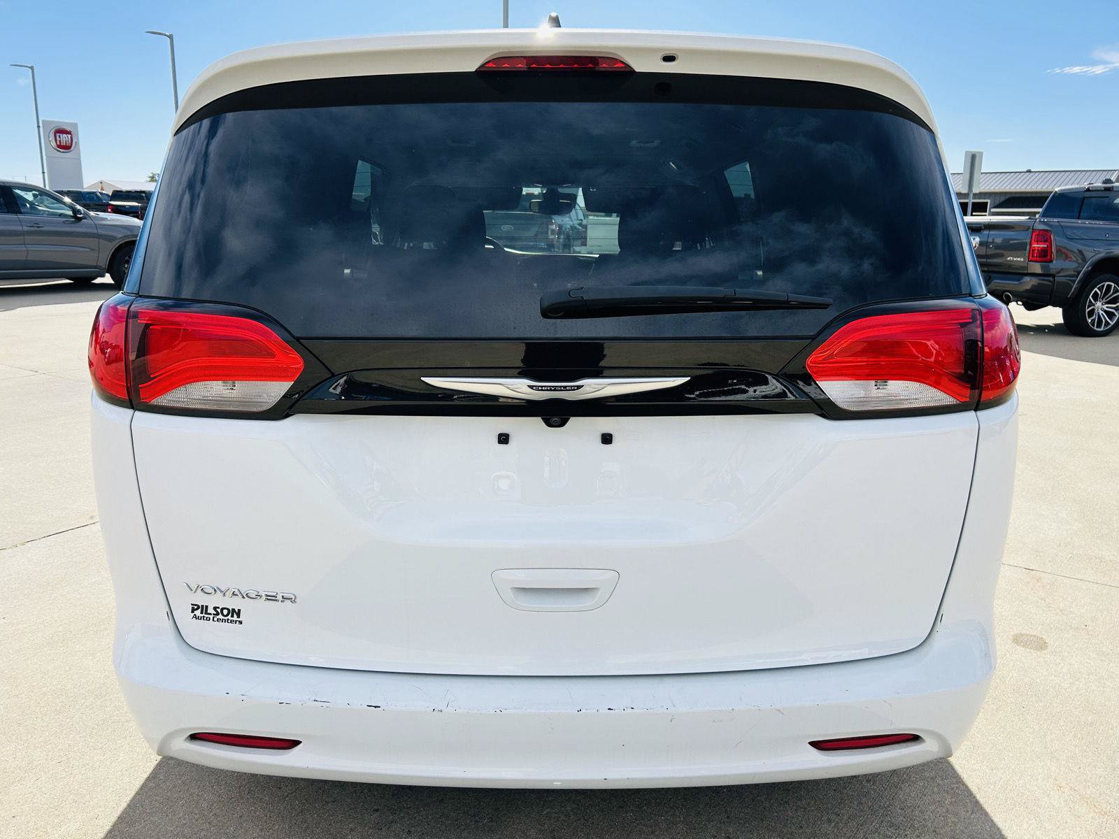 Used 2023 Chrysler Voyager LX FWD image 35
