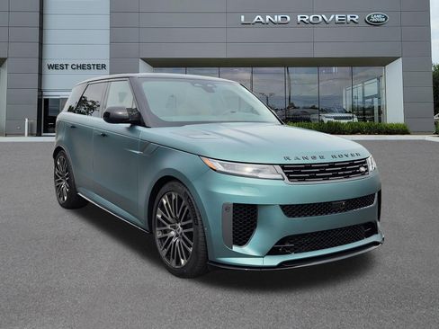 Used 2025 Land Rover Range Rover Sport SV Edition Two image 2