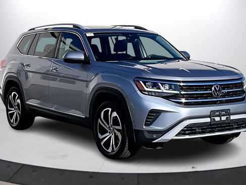 Used 2021 Volkswagen Atlas SEL Premium image 2