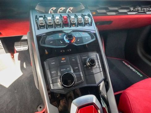 Used 2015 Lamborghini Huracan LP 610-4 AWD/4WD image 71