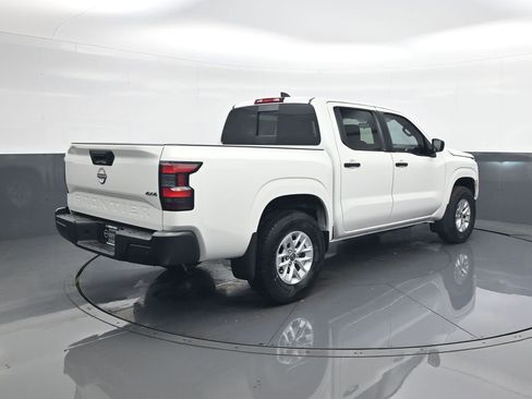 New 2026 Nissan Frontier S image 7