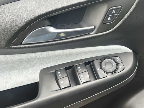 Used 2024 Buick Envista Preferred w/ Convenience I Package image 21