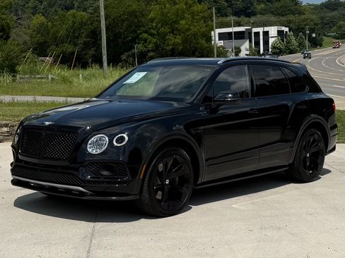 Used 2018 Bentley Bentayga AWD/4WD image 2