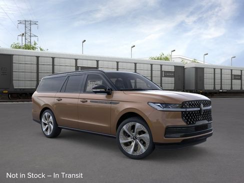 New 2026 Lincoln Navigator L Black Label AWD/4WD image 7