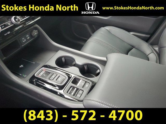 New 2025 Honda Pilot Touring image 16