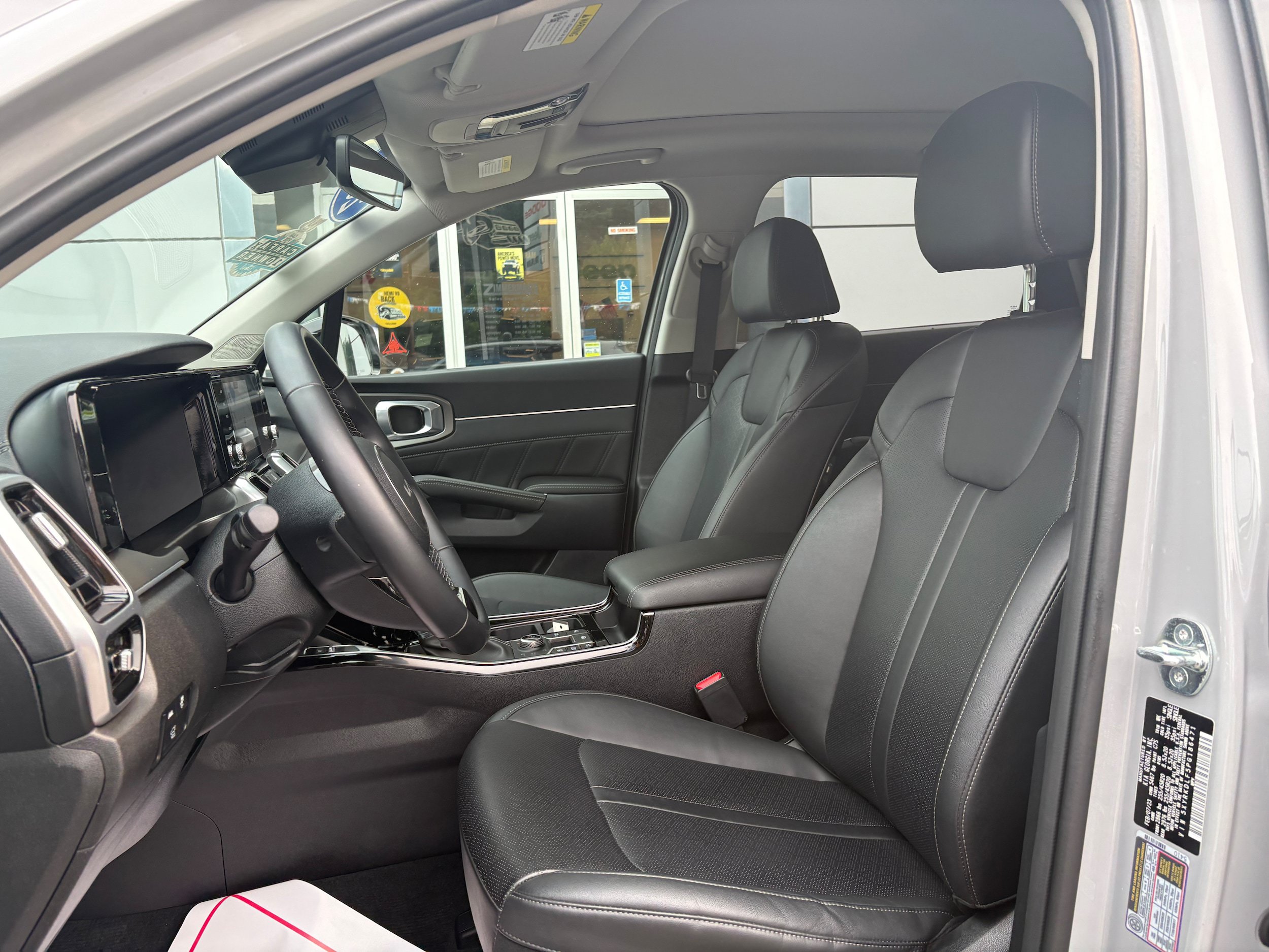 Used 2023 Kia Sorento SX AWD/4WD image 17