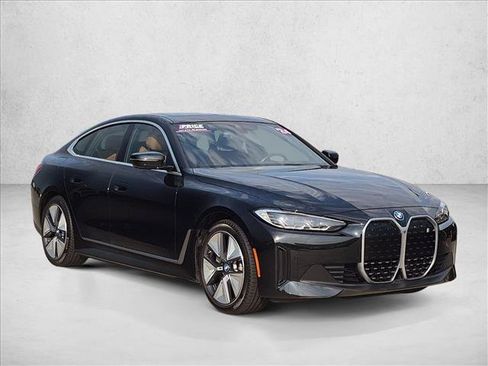 Used 2024 BMW i4 eDrive35 w/ Premium Package RWD image 3