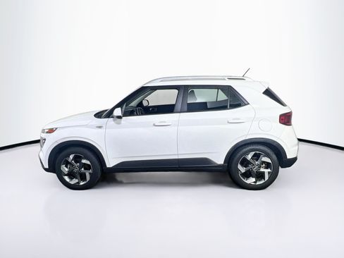 Used 2023 Hyundai Venue SEL w/ Cargo Package FWD image 8