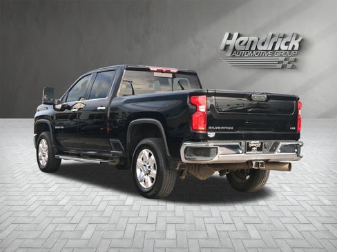 Used 2022 Chevrolet Silverado 2500 LTZ w/ LTZ Plus Package image 8